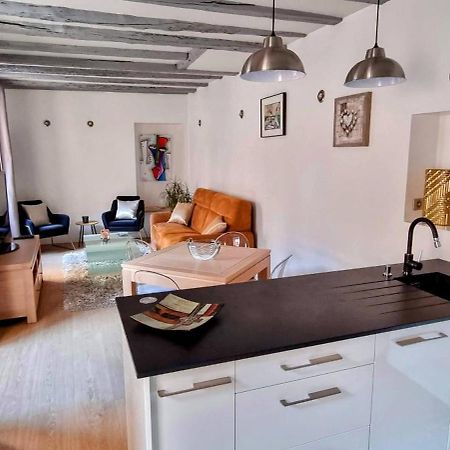 Appartement De Charme Au Coeur De La Vieille Ville Annecy Buitenkant foto